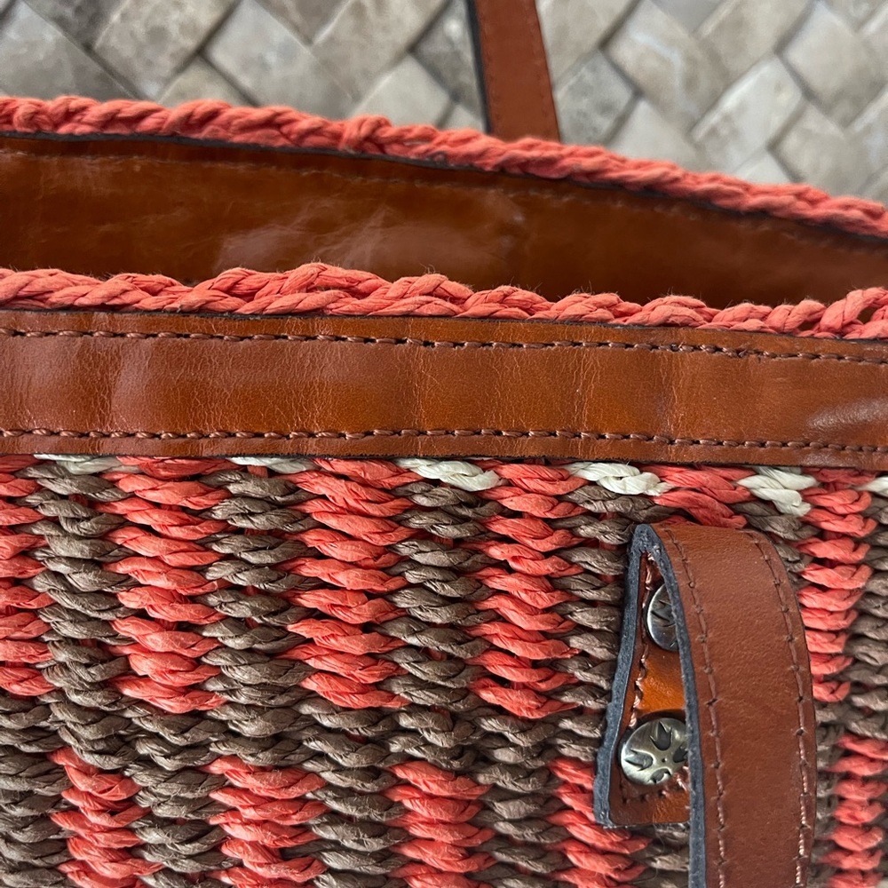 Stylish Red and Brown Woven Tote Bag - Picture 13 of 15